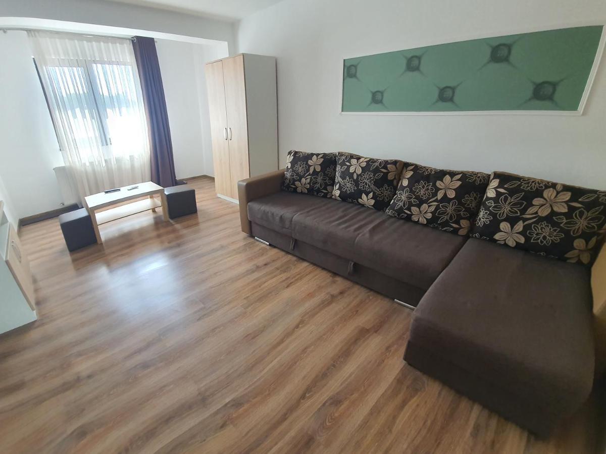 Apartment Villa *